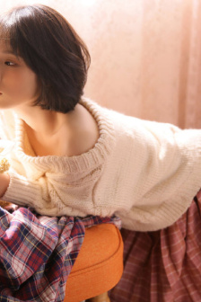 不扣钮的女孩李丽珍